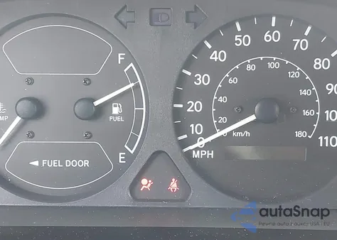 1999 Toyota Corolla Ce из США, поврежденный, VIN 1NXBR12E9XZ159403